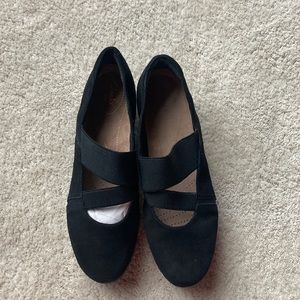 Clarks Artisan Women Shoes